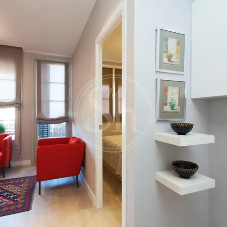 Acogedor Apartamento Junto A Sagrada Familia Barcelona Exterior photo